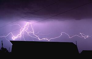 Time delay of lightning in night sky