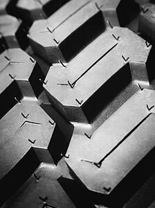 Tire tread