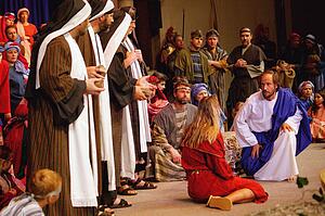 Jesus speaks with adulteress