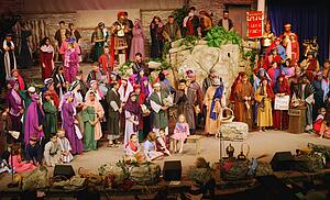 Jesus teaches the crowds