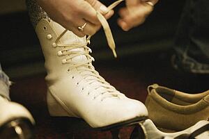 Lacing up skates