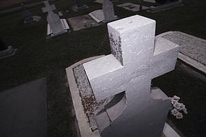 Cross headstone