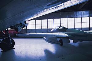 Aircraft hangar
