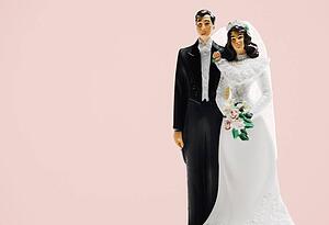 Bride and groom wedding cake decoration