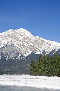 A winter mountain scene