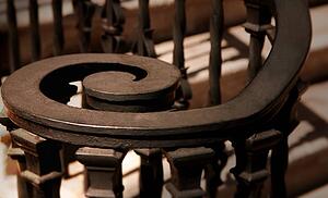 Detailed handrail