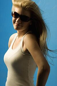 Young woman with sunglasses