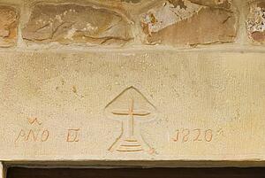 Stone carving in lintel