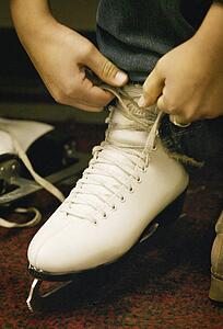 Lacing up skates