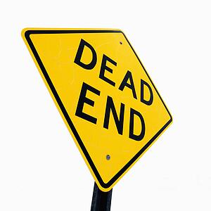 Road sign reading Dead End.