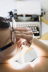 Woman with typewriter 