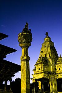 King Yoganarendra Malla statue at night, Patan, Nepal