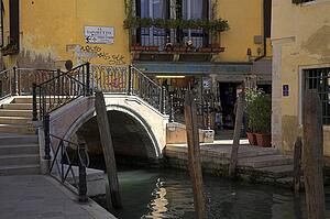 Bridge in the backstreets of Venice, Italy 