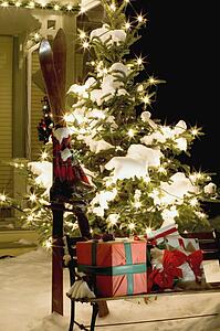 Christmas gifts and skis