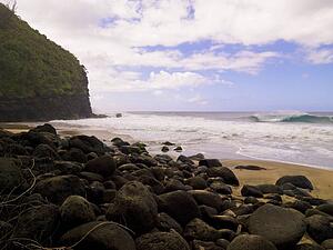 Rocks on the beach, Napali Coast State Park, Kauai, Hawaii