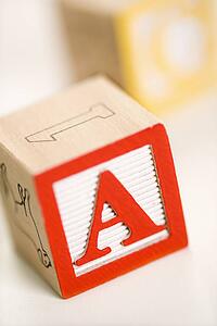 Selective focus of alphabet blocks