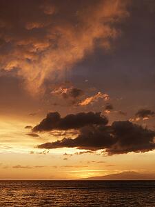 Sunset over the Pacific near Maui, Hawaii