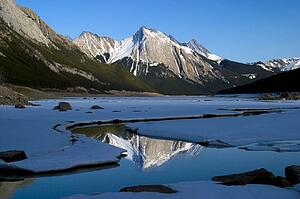 Medicine Lake, Jasper National Park, Alberta, Canada