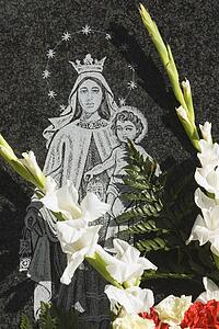 Gravestone with flowers