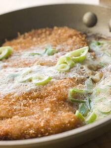 Katsu-Doncooking in A Japanese Frying Pan