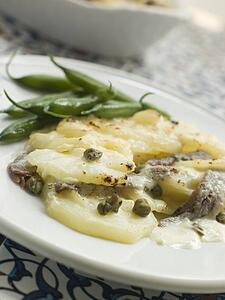 Spanish- Style Potato Gratin with Green Beans
