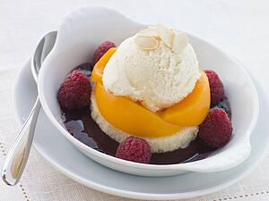 Dish of Peach Melba