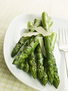 Chargrilled Asparagus Spears with Parmesan Cheese Shaves