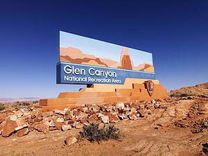 Landscape of Glen Canyon National Recreation entrance sign in Arizona, United States