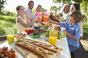 Family Dining Al Fresco
