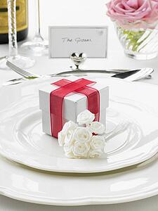 Place Settings For Bride And Groom At Reception