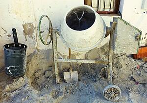 Cement mixer and tools to mix cement 