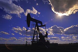 An oil derrick