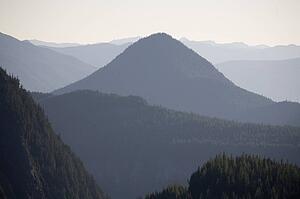 Tatoosh Mountains, Mount Rainier National Park, Washington State, USA 