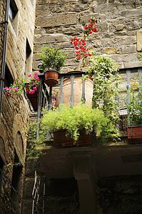 Florence, Italy; Flowerpots on balcony