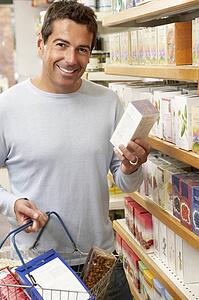 Male customer buying herbal tea