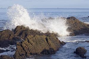 crashing waves, republic of costa rica