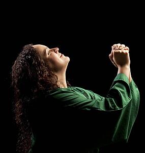 woman praying