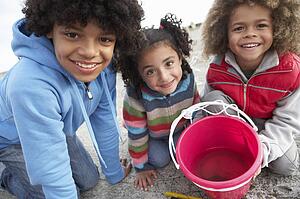 Children fishing for crabs