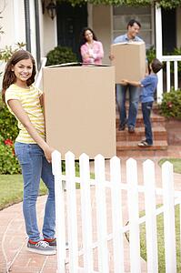 Family moving into new house