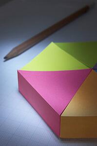 3D pie-chart and pencil
